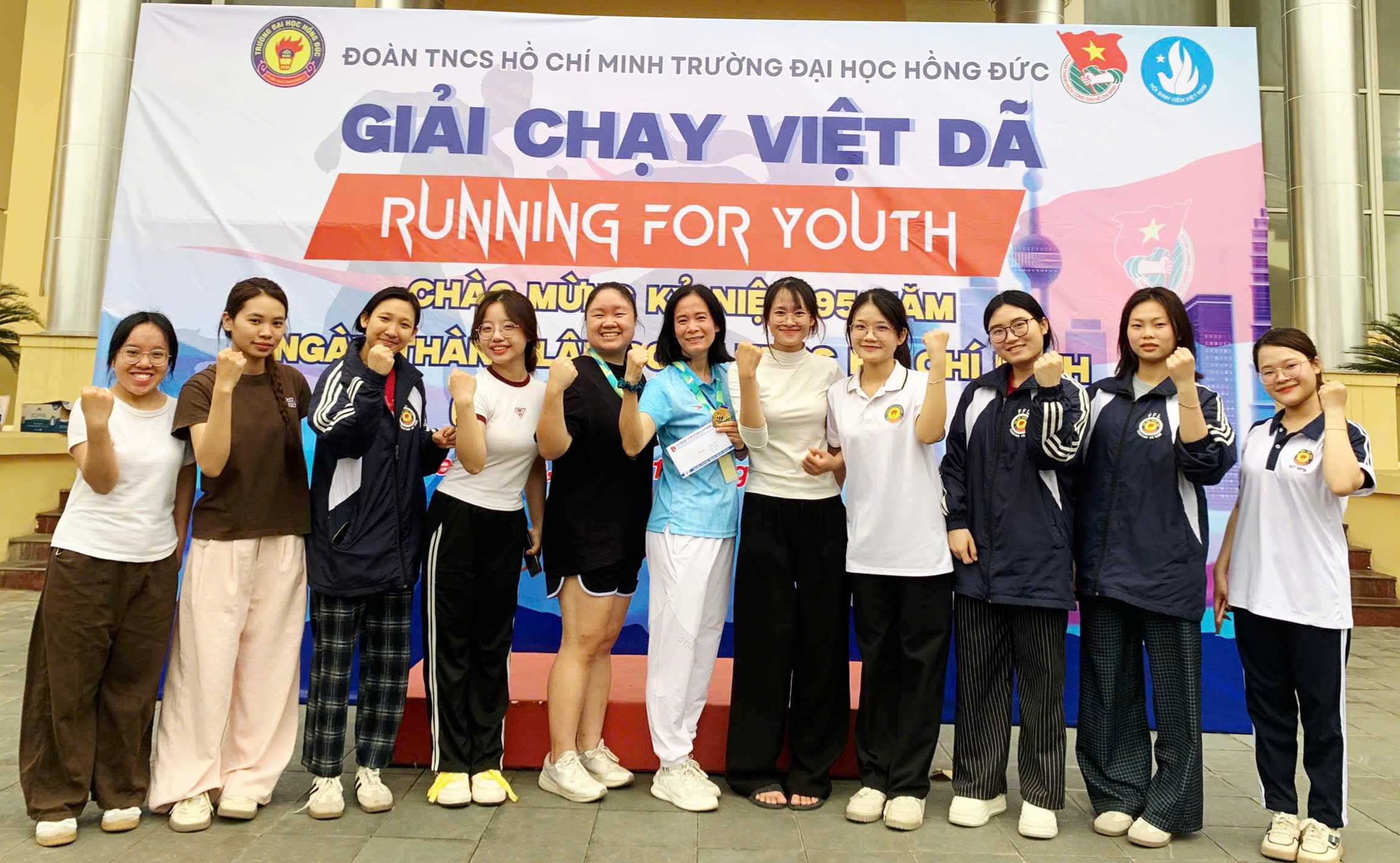 Khoa Ngoại ngữ đổ bộ đường đua “Running For Youth 2026” – Lan tỏa tinh thần thể thao và năng lượng tuổi trẻ